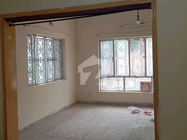 I 10/4 House Sized 1500 Square Feet Is Available For Rent