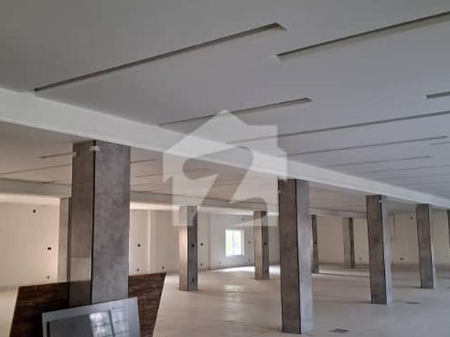 I 10 separate 8000 sq. Feet ground floor near to metro real pics attached best for software houses & it companies