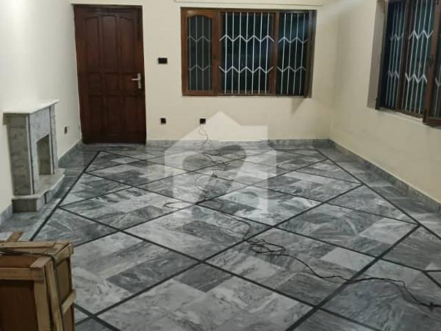 I 8/4 14 marla double storey house 6 bed 6 bath 2 kitchen 3/4 car parking 350k net per month final