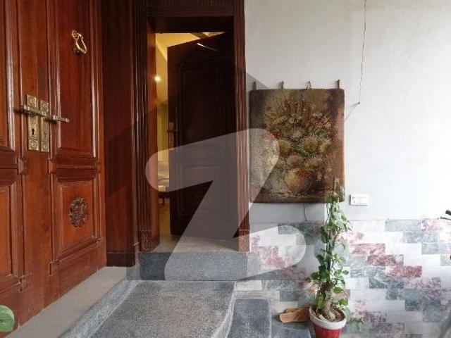I 8/2 Triple Storey House Available For Sale In Beautiful Location I 8/2