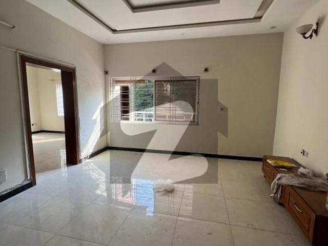 I 8/2 40x80 Corner Double Storey House Available For Rent More Options Available I 8/3