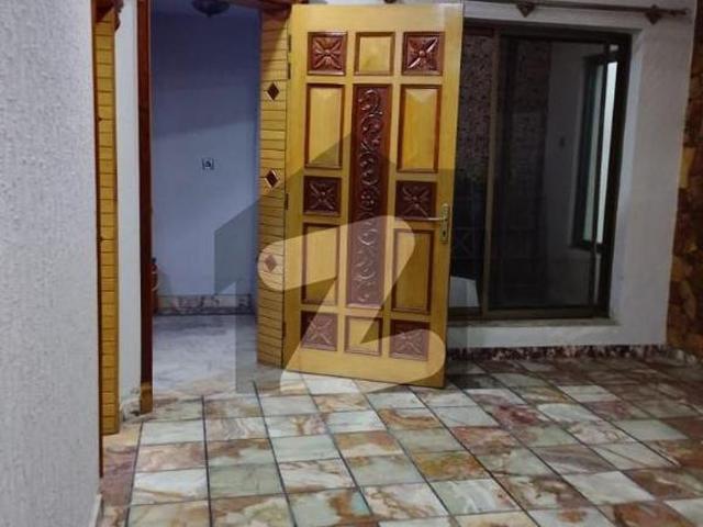 I 8/2. 40x80 Double Storey House Available For Rent Park Face Ideal Location I 8/2