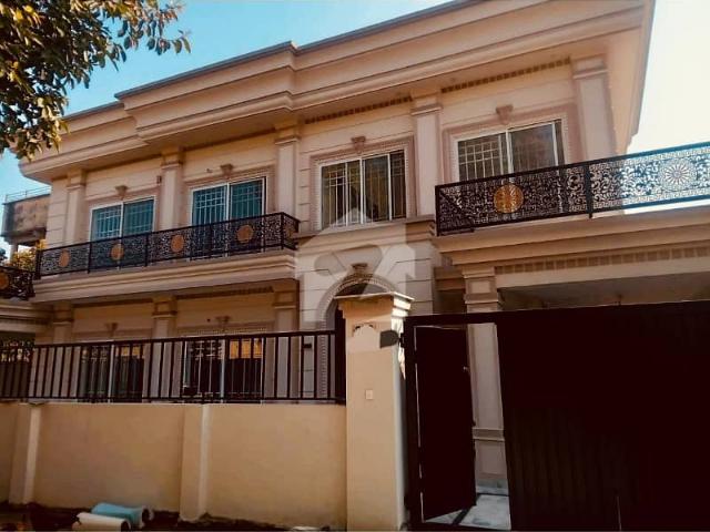 I 8/2.60x90. Upper Portion Separate Gate Available For Rent Ideal Location More Options Available