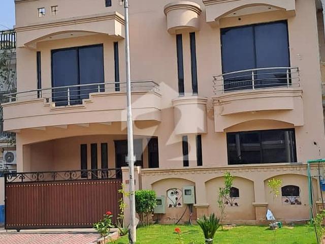 I 8 40x80 Ground Portion Available For Rent Ideal Location