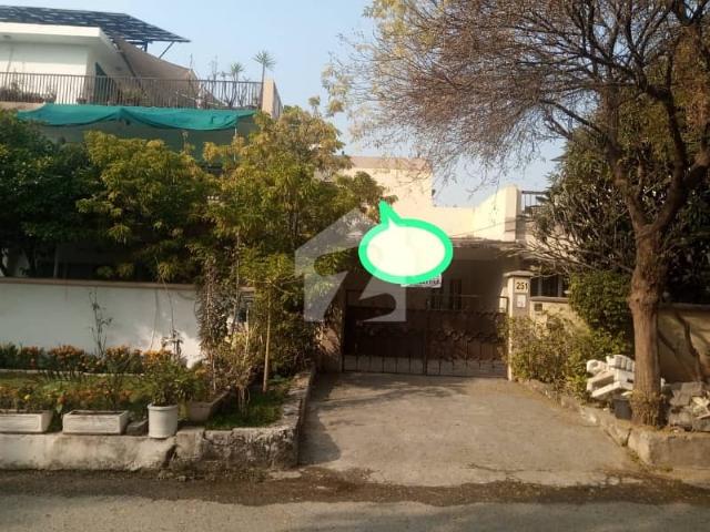 I 8 Beautiful Single Storey House For Sale