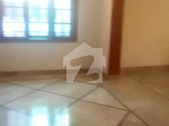 I 8 first floor for rent