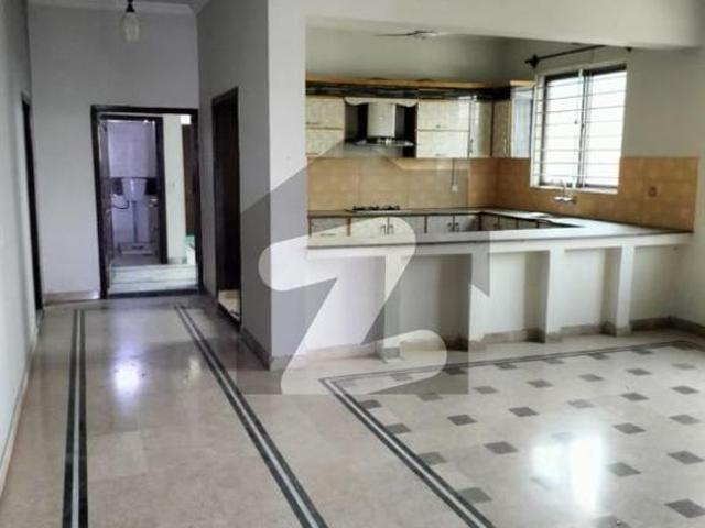 I 8 kachnar Park Facing Marble Flooring Double Storey House Available On Rent I 8