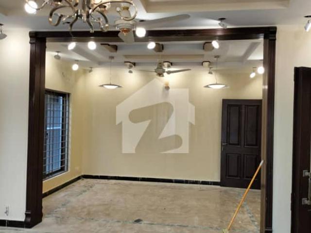 I 8 Independent Upper Portion Available For Rent Included Solar