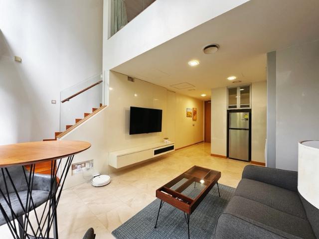 Icon Apartment For Sale, $1,199,990, 1 Bed 1 Bath 689 sqft $1,742.00 psf