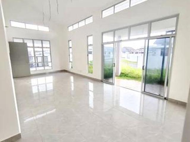 Iconia Garden Impian Emas Single Storey Terrace House Corner Unit