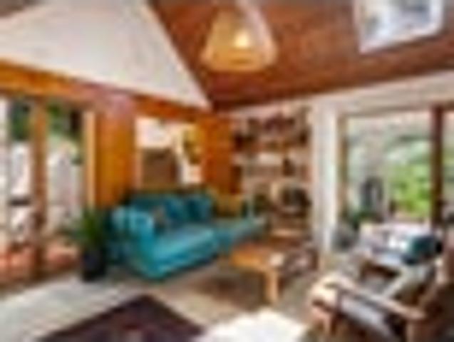 Iconic Athfield for Lovers of Style