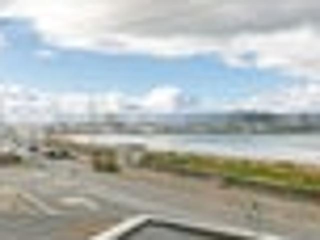 ICONIC HOME AND INCOME BY THE SEA