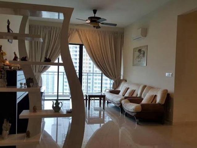 Iconic Skies Condominium for rent at Relau