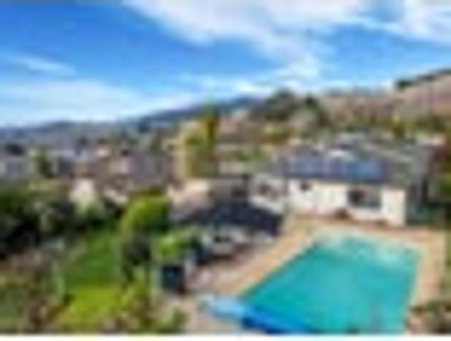 Iconic Richmond living with spectacular views