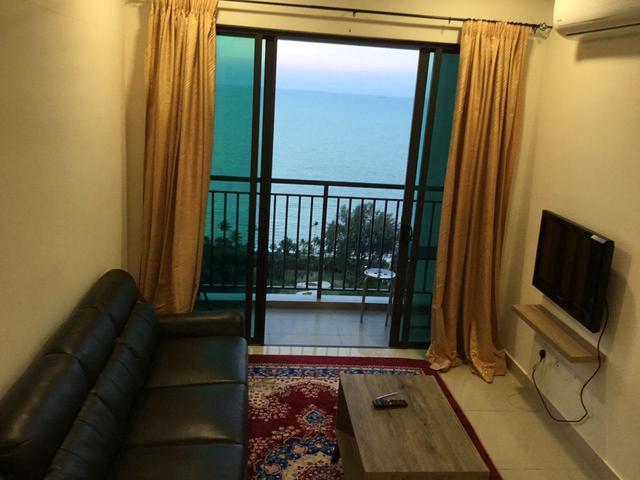 Iconic Vue Batu Ferringhi 3Bedrooms 900SF Reno Fully Furnished 2CP