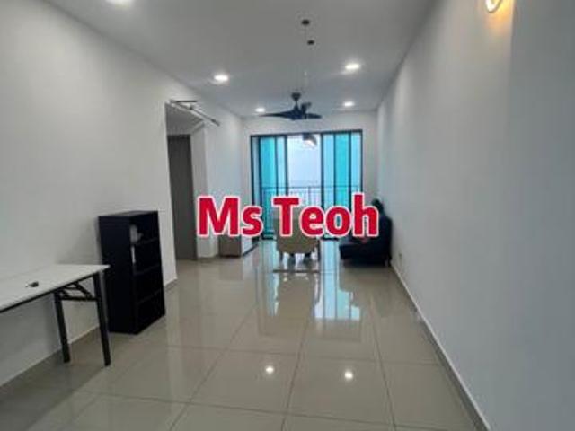 Iconic Vue Batu FerringhiFReno Semi Furnished Seaview 2carparks