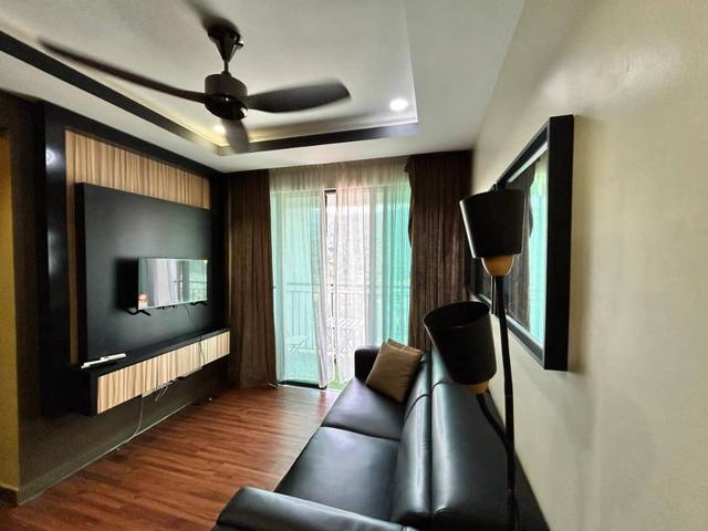 Iconic vue condo at batu feringhi