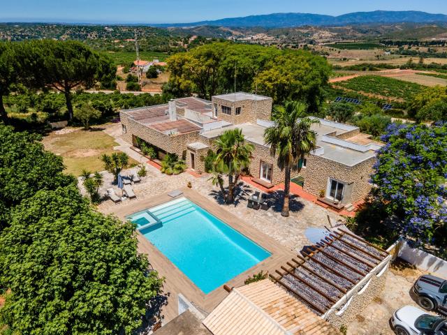 Icónica Propriedade com Vista Panorâmica sobre Silves