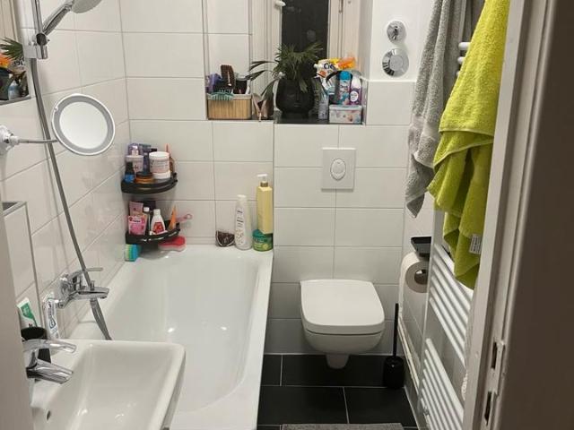 Ich biete 2zimmer gegen 1zimmer 697