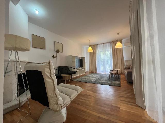 Iancu Nicolae: Vila spatioasa, in complex exclusivist!