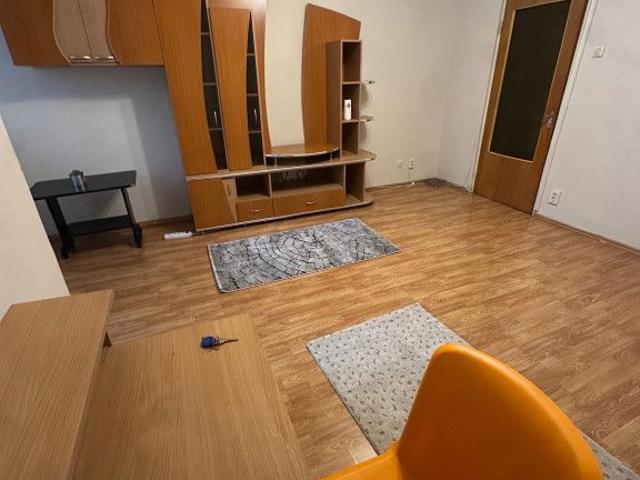 Iancului etaj 2 semidecomandat