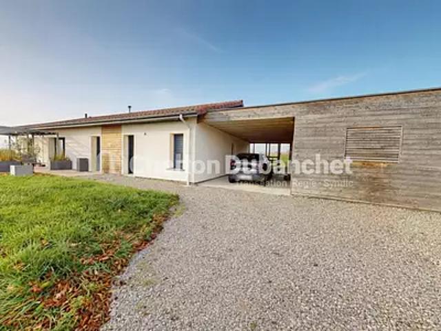 Iguerande 71340 Achat / Vente maison 6 pièces t6 au dernier étage terrasse