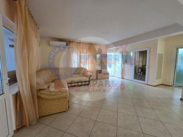 ID 461 Apartament 4 camere spre ÎNCHIRIERE