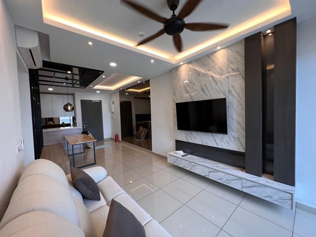 ID Designer Furnished 2 Rooms Move in Ready Luxury condo Facilities