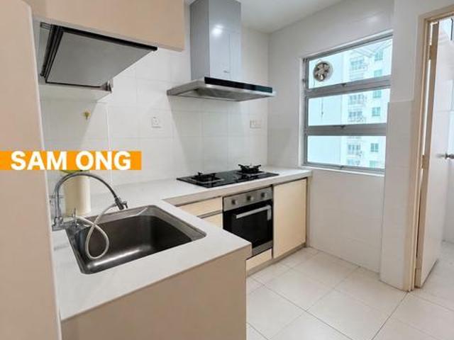 IDAMAN IRIS At SUNGAI ARA CORNER RENOVATED 2CARPARK SALE FULL LOAN