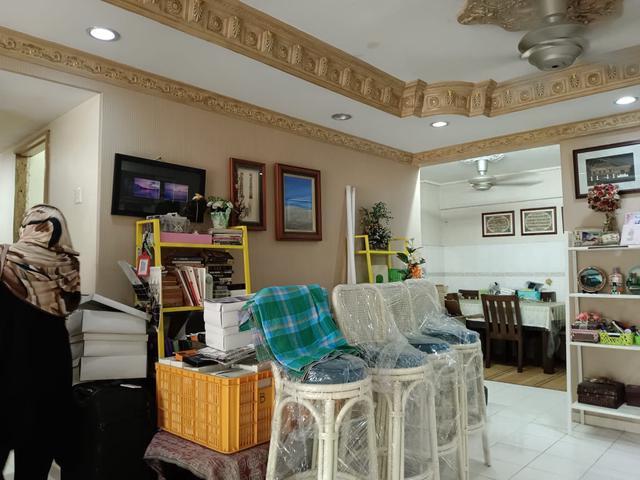 Idaman Putera condo Setapak Facing Swimming pool Klcc view Renov