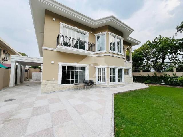 Ideal 533 Square Yards House Has Landed On Market In F 8/4, Islamabad