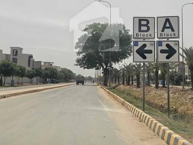 Ideal 5 Marla Plot / Pair for Sale in DHA Phase 9 Town Park Facing, Premium Location