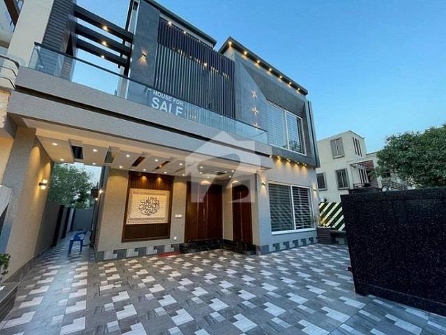 Ideal 10 Marla House Available In Bahria Town Jinnah Block, Lahore