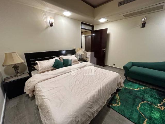 Ideal 2100 Square Feet Flat Has Landed On Market In Silver Oaks Apartments, Islamabad