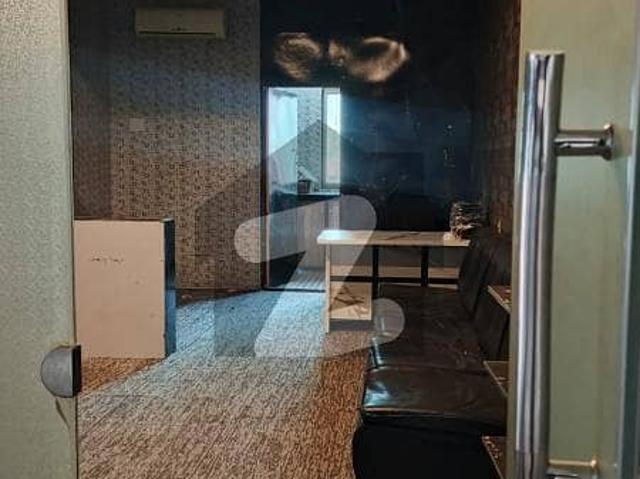Ideal 325 Sqft Office For Rent