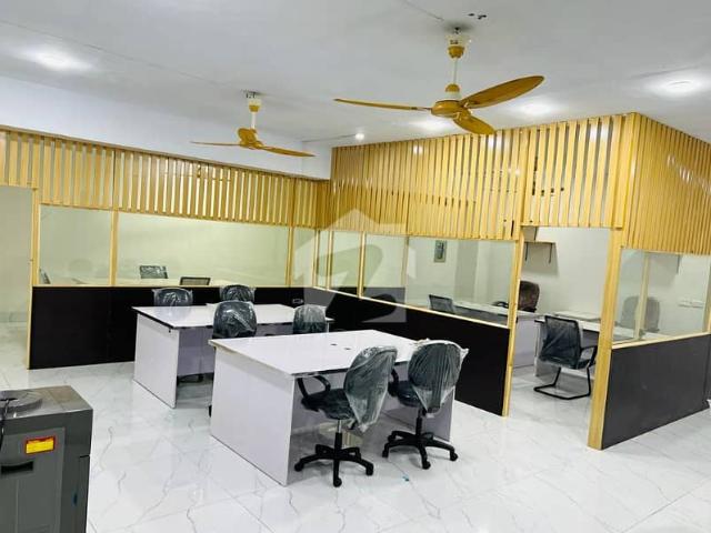 Ideal 3 Marla Semi Building For, Office, Institute, Academy At Nearby Susan Road Faisalabad