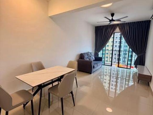 IDEAL VENICE RESIDENCY CONDO FULLY FURNISHED 850sf 2CP GELUGOR