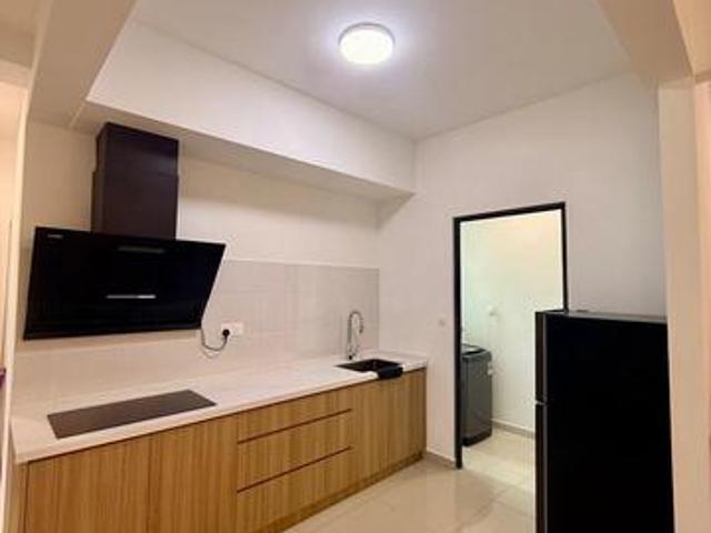 Ideal Venise Fully Reno and Furnished