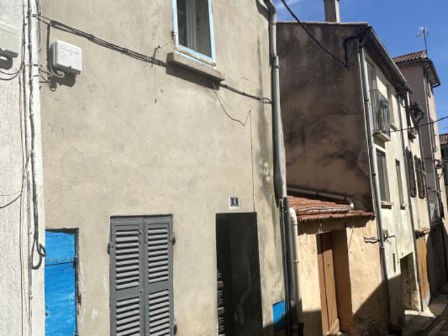 IDEAL ARTISAN travaux importants MAIS POTENTIEL INTERESSA