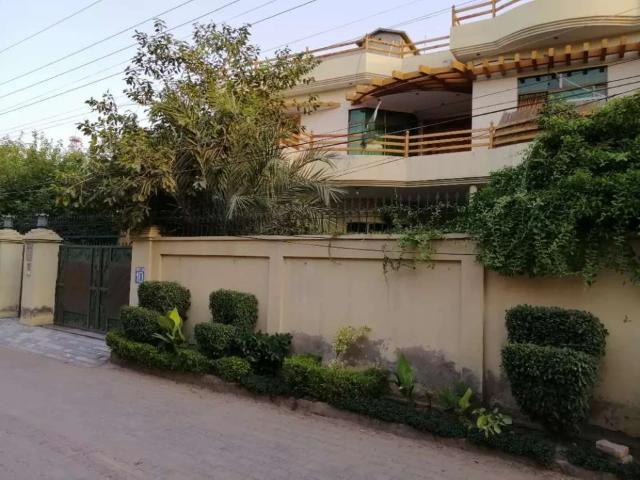 Ideal Building for residential / commercial purposes Multan ID 52122