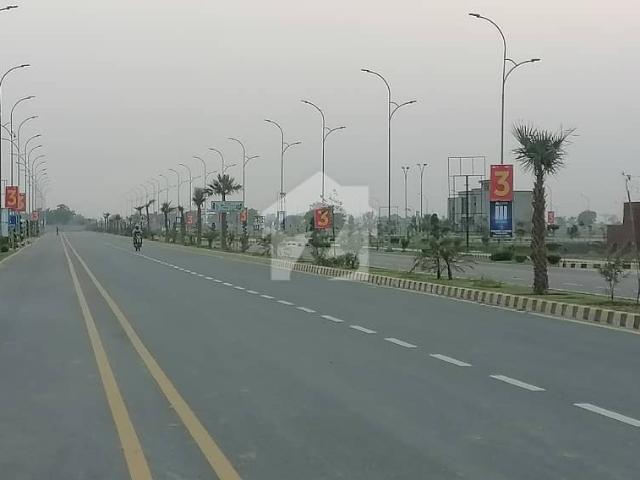 Ideal Commercial Plot For Sale In Pine Avenue