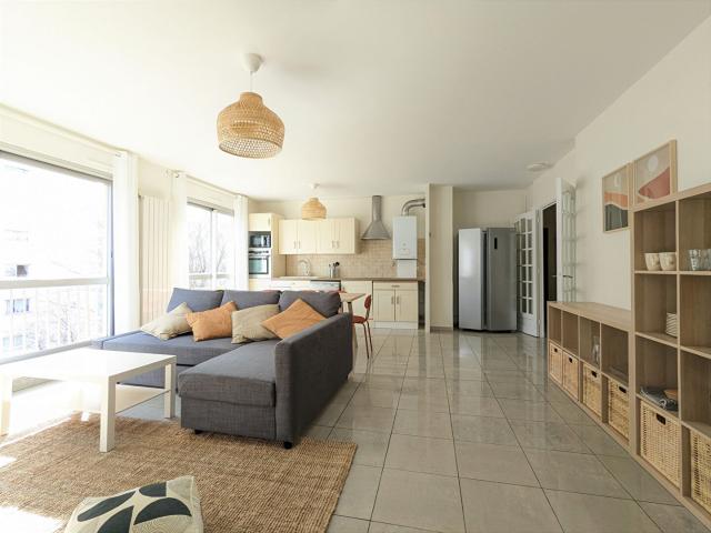 IDEAL COLOCATION A LOUER T4 MEUBLE DE 90.05 M² 7 RUE DES PEUPLIERS A VILLEURBANNE, Villeurbanne 69100