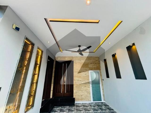 Ideal Corner 1631 Square Feet House Available In, Citi Housing Society