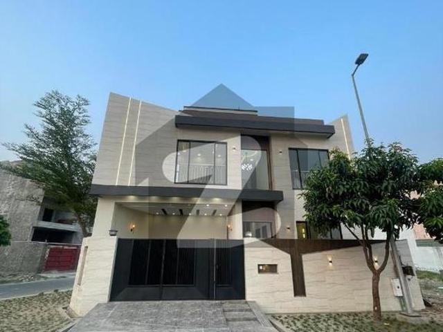 Ideal Corner 6 Marla House has landed on market in Royal Palm City, Gujranwala Royal Palm City