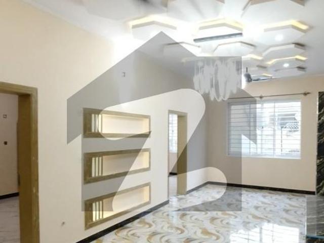 Ideal Corner 8 Marla House Available In Airport Housing Society