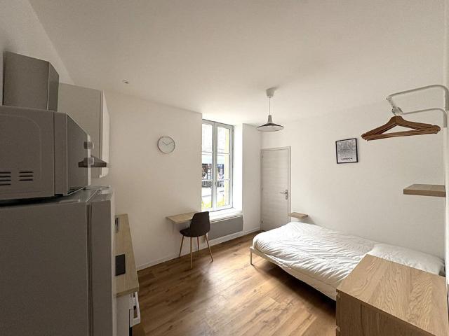 IDÉAL ÉTUDIANT STUDIO MEUBLÉ 18.05 M² HYPER CENTRE VILLE