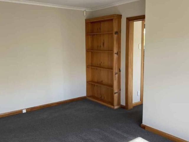 Ideal for Students 3 X BEDROOMS