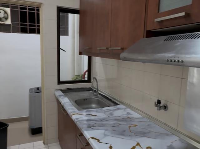 Ideal for Working Muslim Male | Middle Room @ Sri Putramas