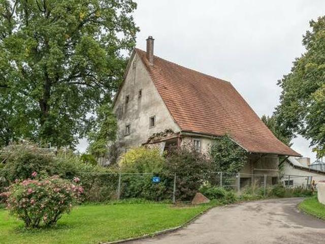 Ideal für den Handwerker Renovierungsbedürftiges Bauernhaus in VSWeigheim