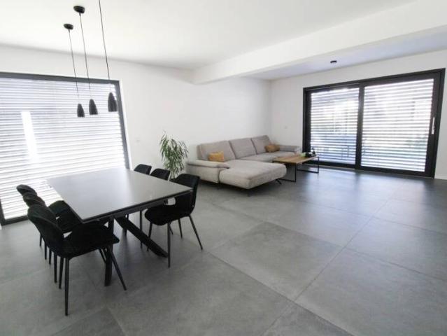 Ideal für München Pendler! Mering Exklusives, neuwertiges Einfamilienhaus mit hochwertiger Ausstattung und Ausbaureserve im Dachgeschoss